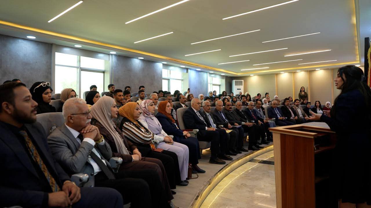 تكريم أساتذة كلية التربية 7